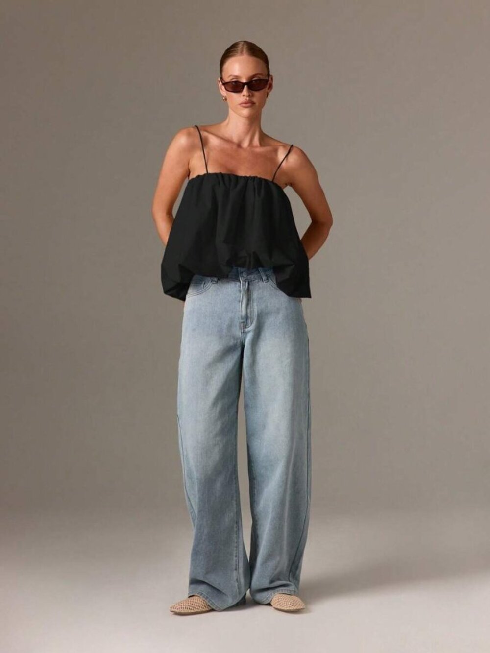 Black Ruched Balloon Hem Cami Crop Top Flowy Bubble Tank S - Picture 4 of 5
